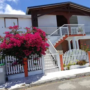 villa-fleurie-anse-bertrand.comcaribbean.com/
